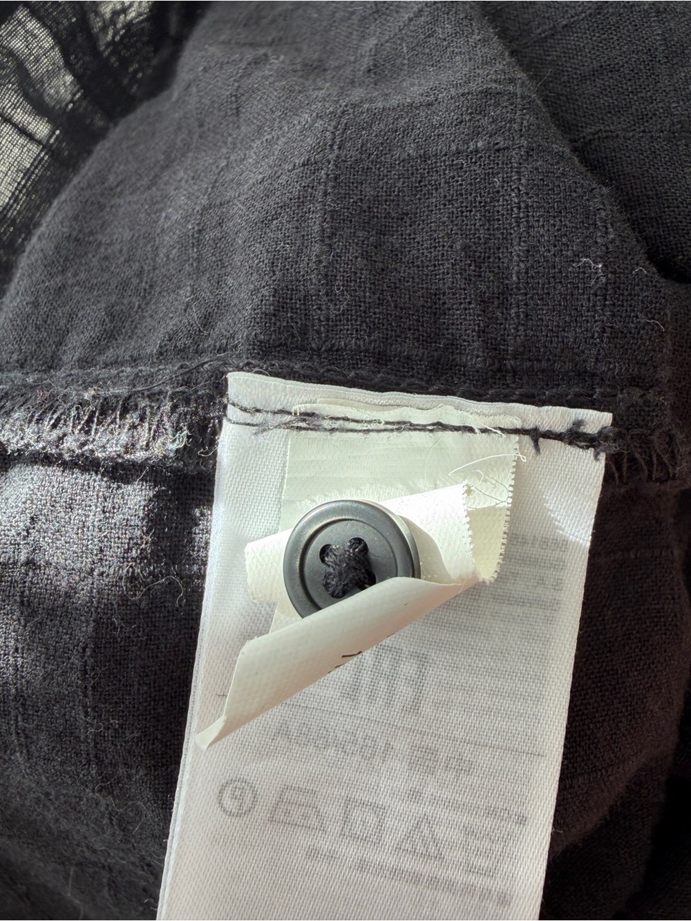 GAP Charcoal Textured Button-Front Top - Picture 5 of 6
